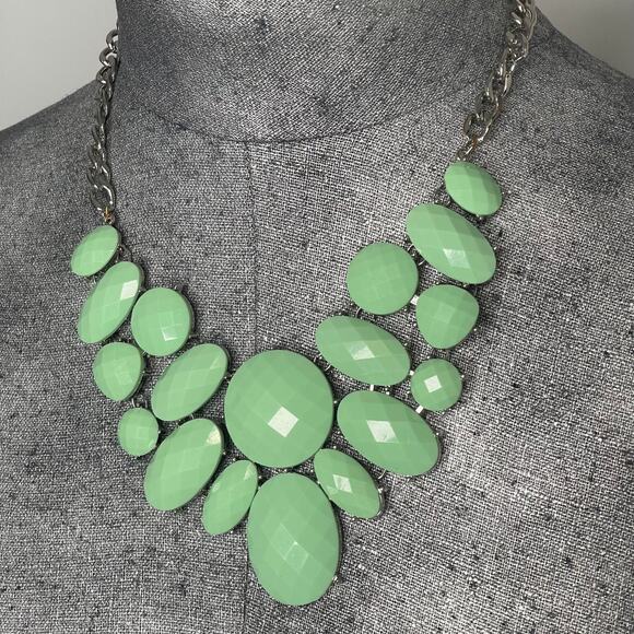 Statement Necklace mint Green Silver tone costume jewelry faceted faux stones - Picture 6 of 14